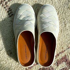 Lucky Brand size 7.5 sneakers